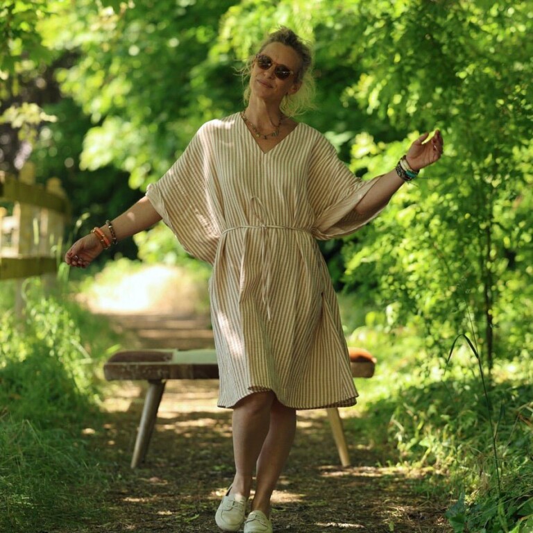 robe joanne double gaze de coton rayee ecureuil 8099585 Quintessence - Robe Joanne — Double gaze de coton rayée écureuil – Taille unique