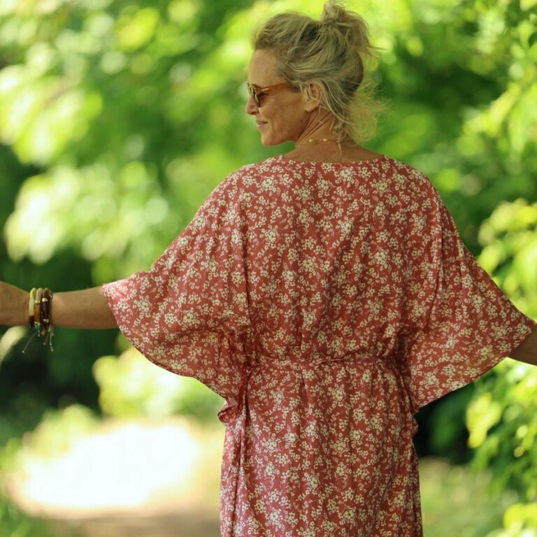 Quintessence - Robe Joanne — Viscose fleurs des dunes – Taille unique