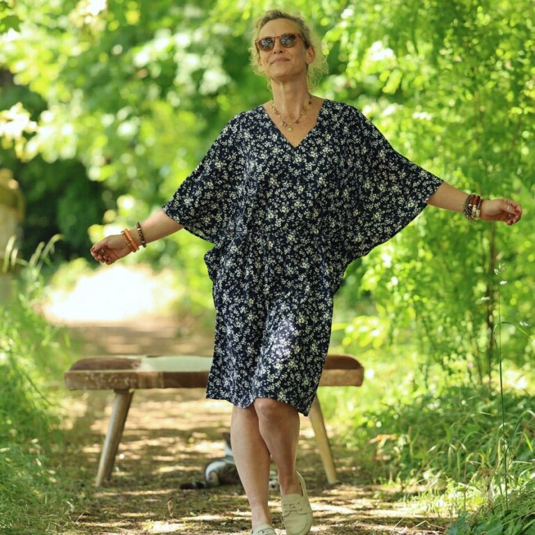 Quintessence - Robe Joanne — Viscose nuit d'été – Taille unique