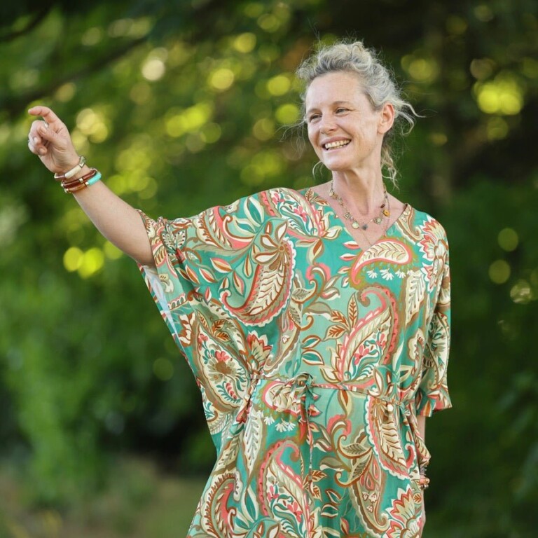 Quintessence - Robe Joanne — Viscose vert lumière – Taille unique