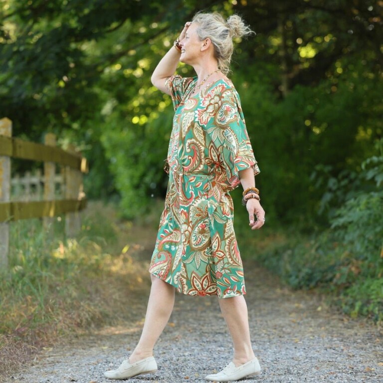 Quintessence - Robe Joanne — Viscose vert lumière – Taille unique