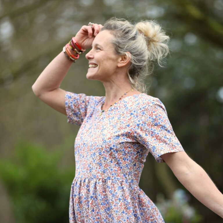 Meta SS25 - Robe Juliette - Coton herbier bleu-orangé – XXL