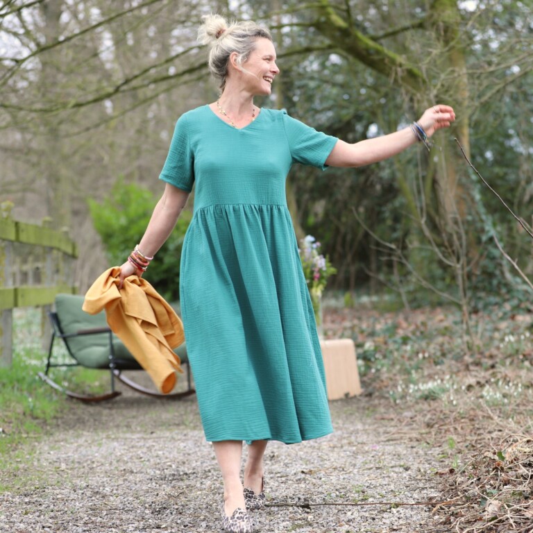 robe juliette double gaze de coton vert printemps 3152987 Meta SS25 - Robe Juliette - double gaze de coton vert printemps – XXL