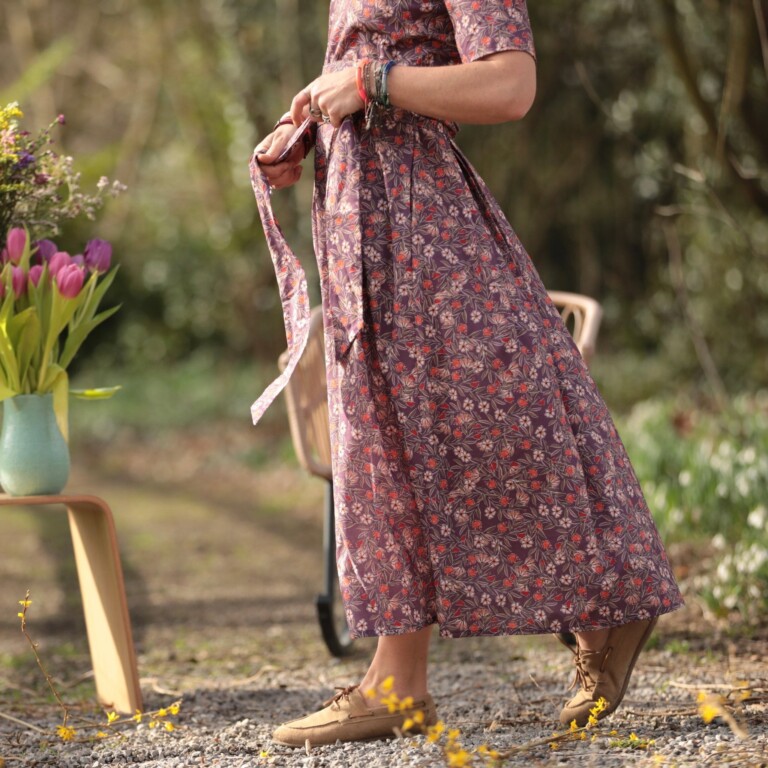 Meta SS25 - Robe Louisa - Coton fleurs d'aubergine – XL