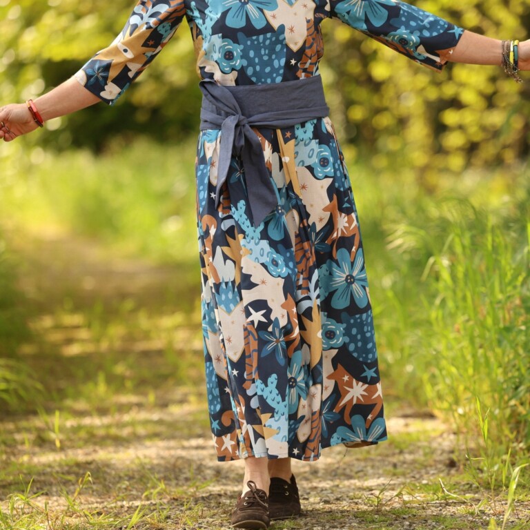 Quintessence - Robe Louisa manches 3/4 – coton imprimé Bleu astral – XL