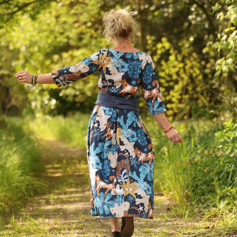 Quintessence - Robe Louisa manches 3/4 – coton imprimé Bleu astral – XL