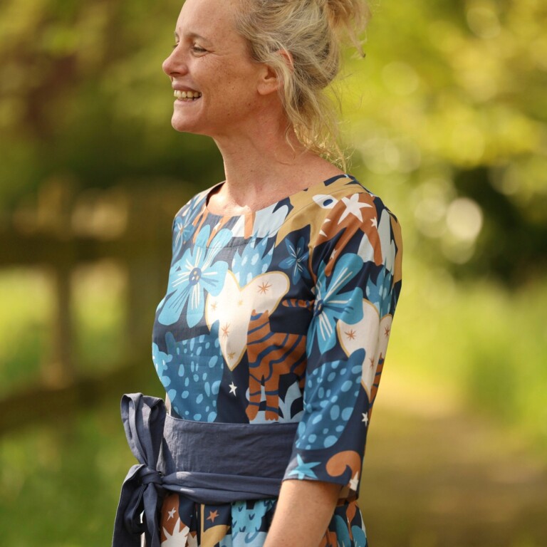 Quintessence - Robe Louisa manches 3/4 – coton imprimé Bleu astral – XL