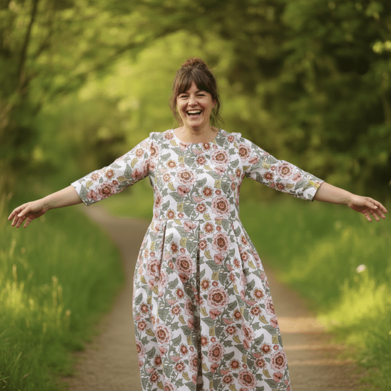 Quintessence - Robe Louisa manches 3/4 – Coton roseraie sauvage – XL