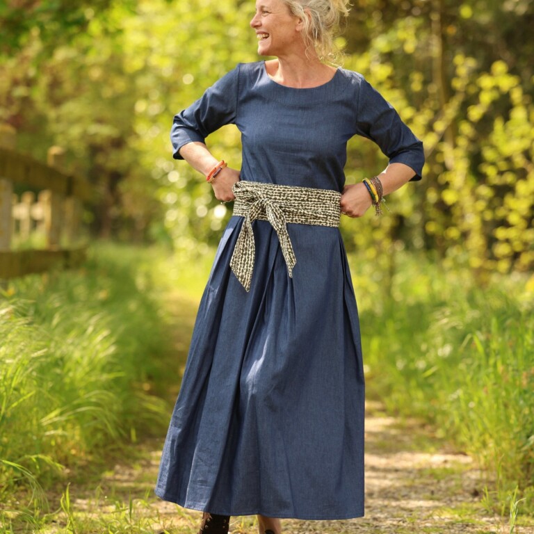 Quintessence - Robe Louisa manches 3/4 – Jean de coton bleu – L