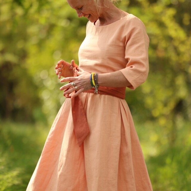 Quintessence - Robe Louisa manches 3/4 – Lin abricot – XXXL