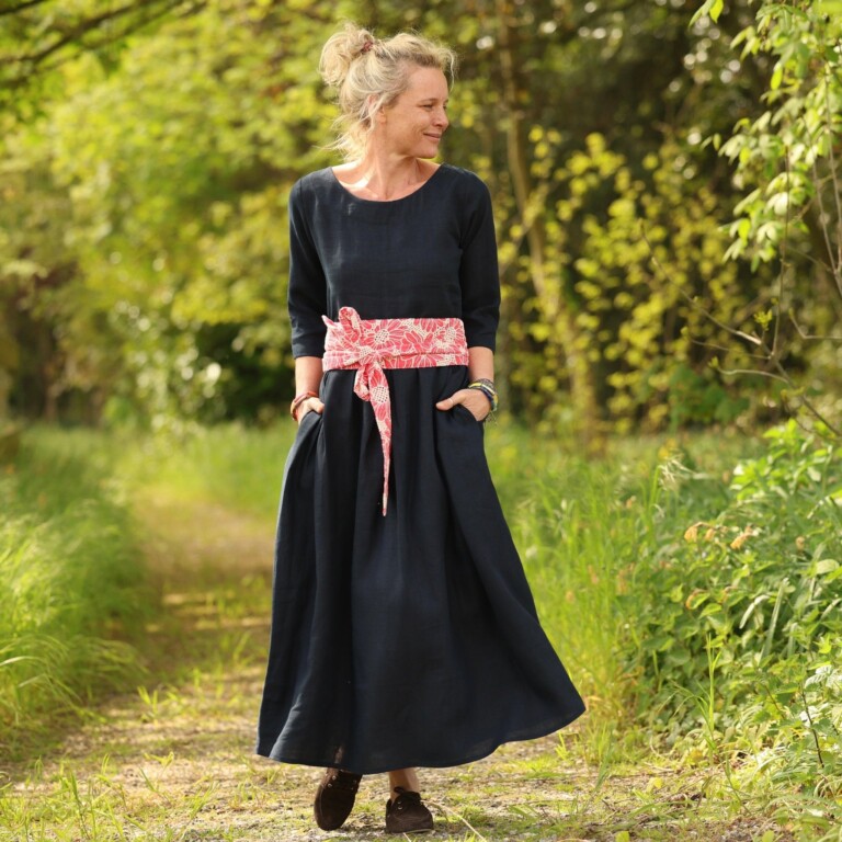 Quintessence - Robe Louisa manches 3/4 – Lin marine – XL