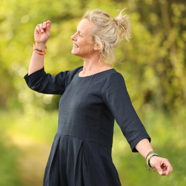 Quintessence - Robe Louisa manches 3/4 – Lin marine – XL