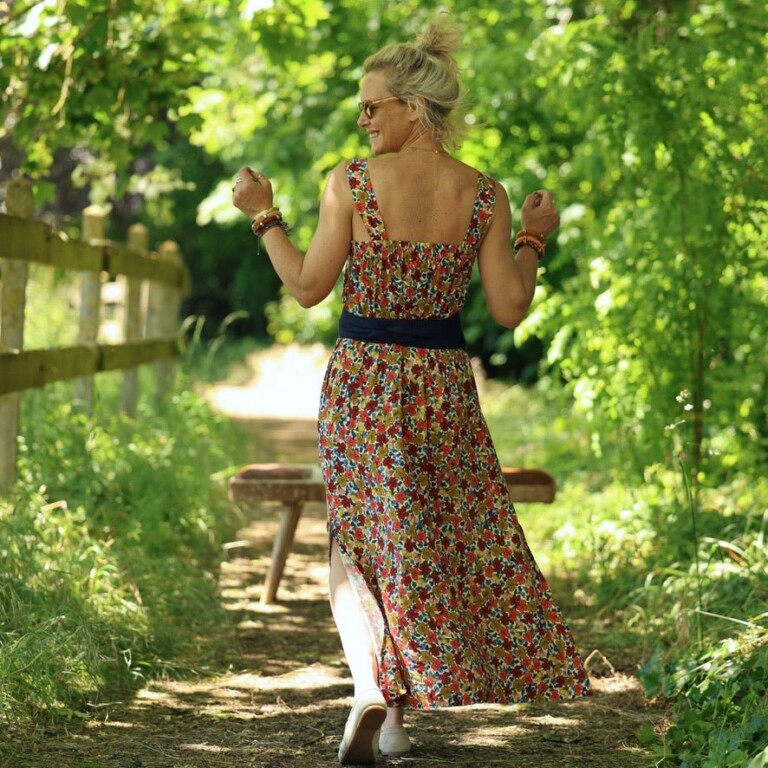 Quintessence - Robe Sybille — Viscose jardin Majorelle – XXL