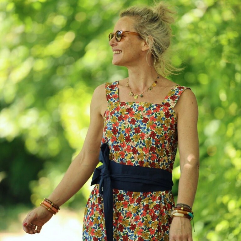 Quintessence - Robe Sybille — Viscose jardin Majorelle – XXL