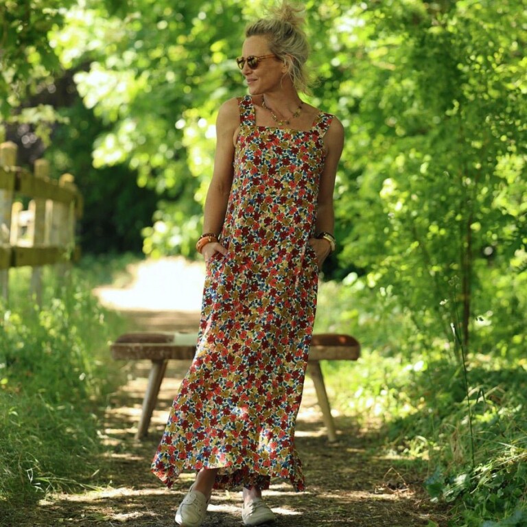 Quintessence - Robe Sybille — Viscose jardin Majorelle – XXL