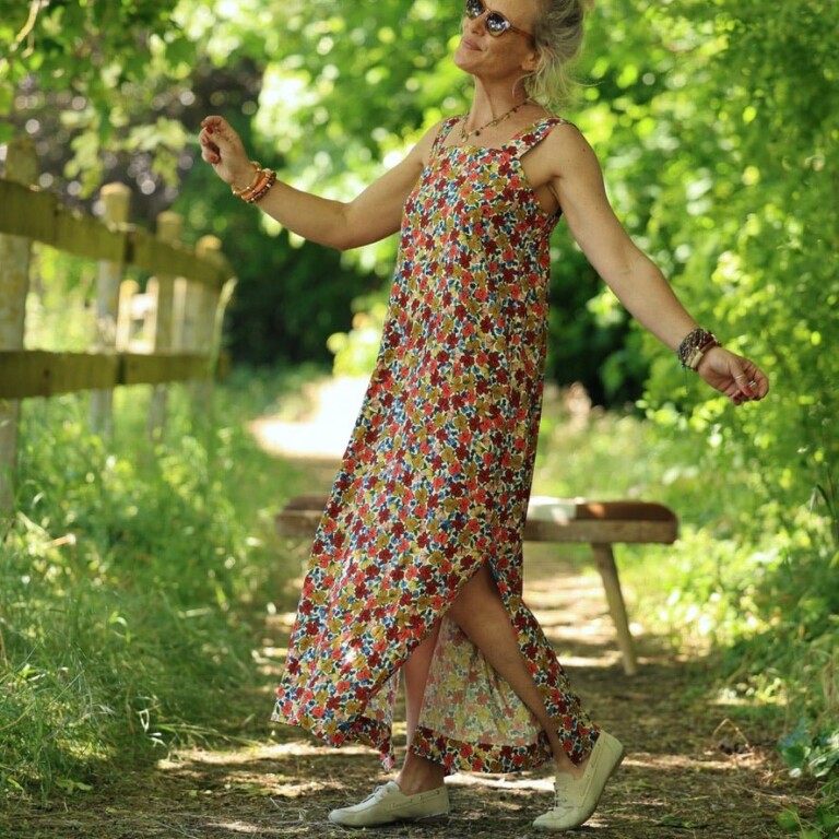 Quintessence - Robe Sybille — Viscose jardin Majorelle – XXL