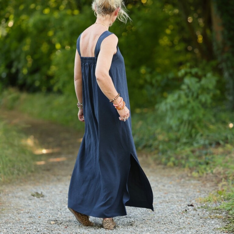 Quintessence - Robe Sybille — Viscose-lin bleu marine – XXL
