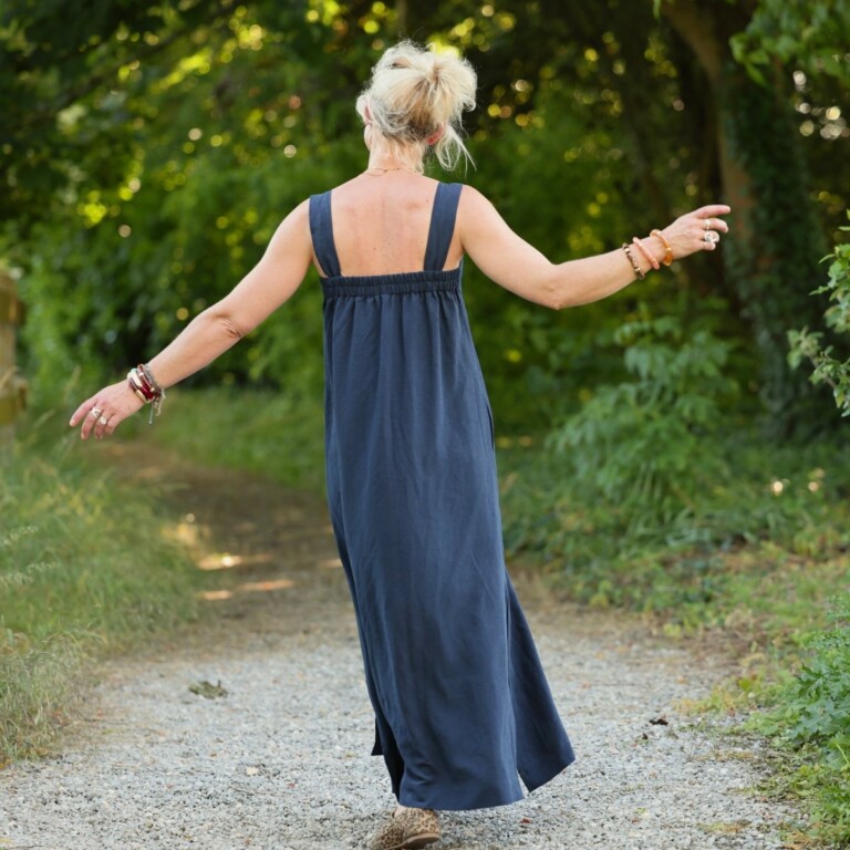 Quintessence - Robe Sybille — Viscose-lin bleu marine – XXL