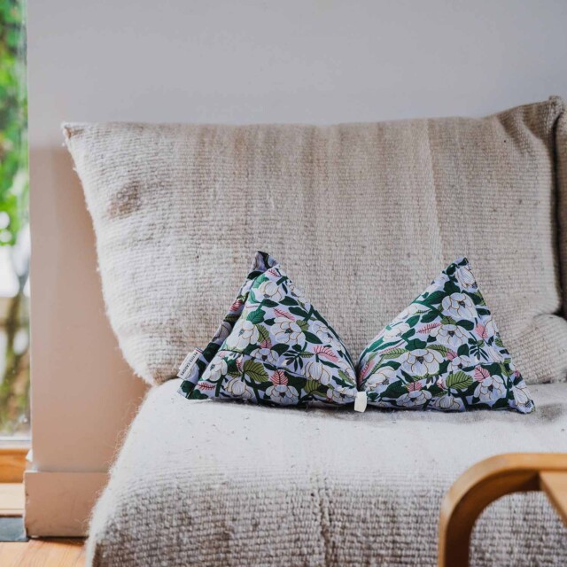 COSY CLUB (ex Petits Cadors) - Coussin du quotidien · SALVADOR Yushi-en