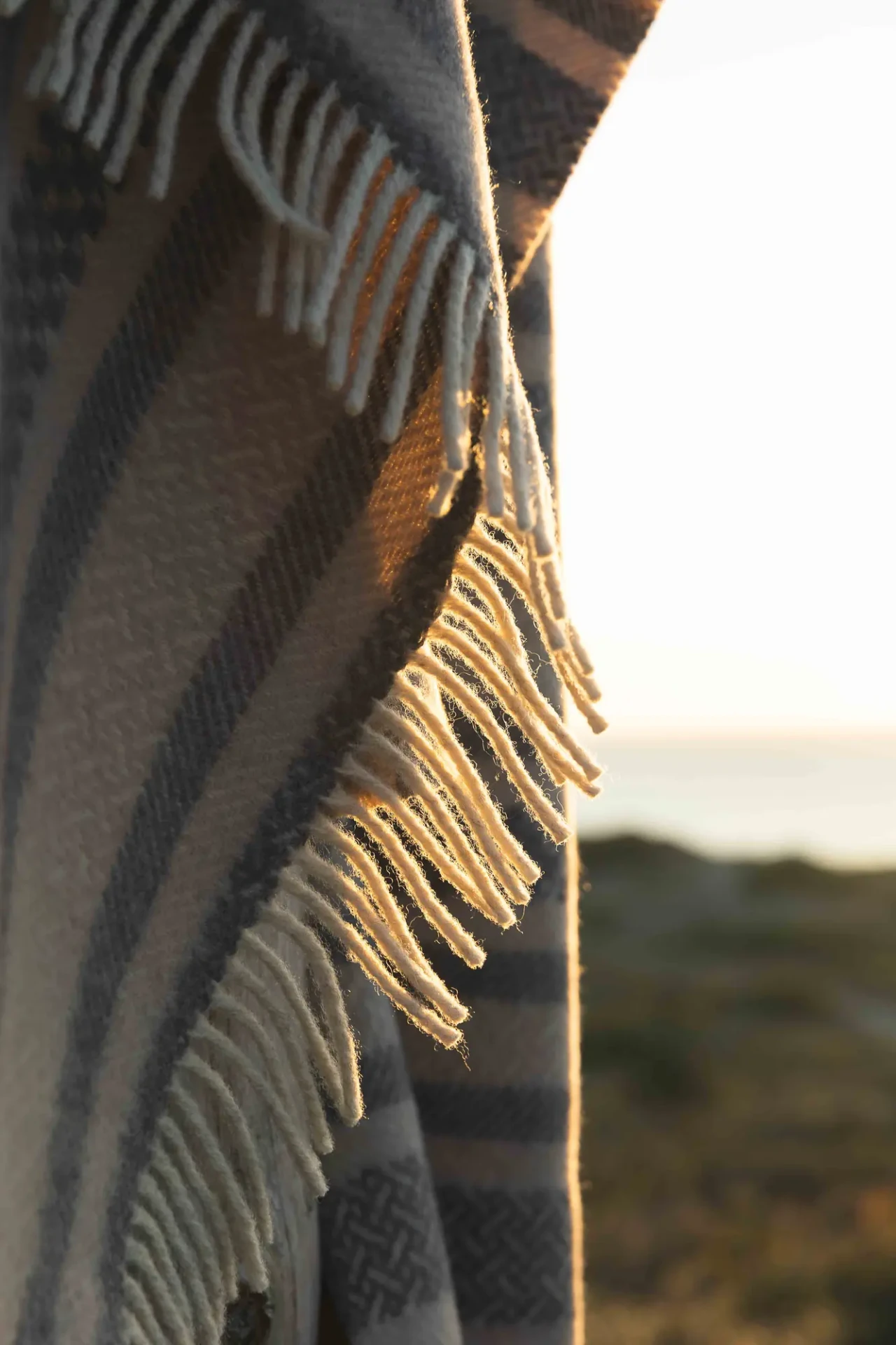 Waro-Plaid-Laine-Erik-Gris-details