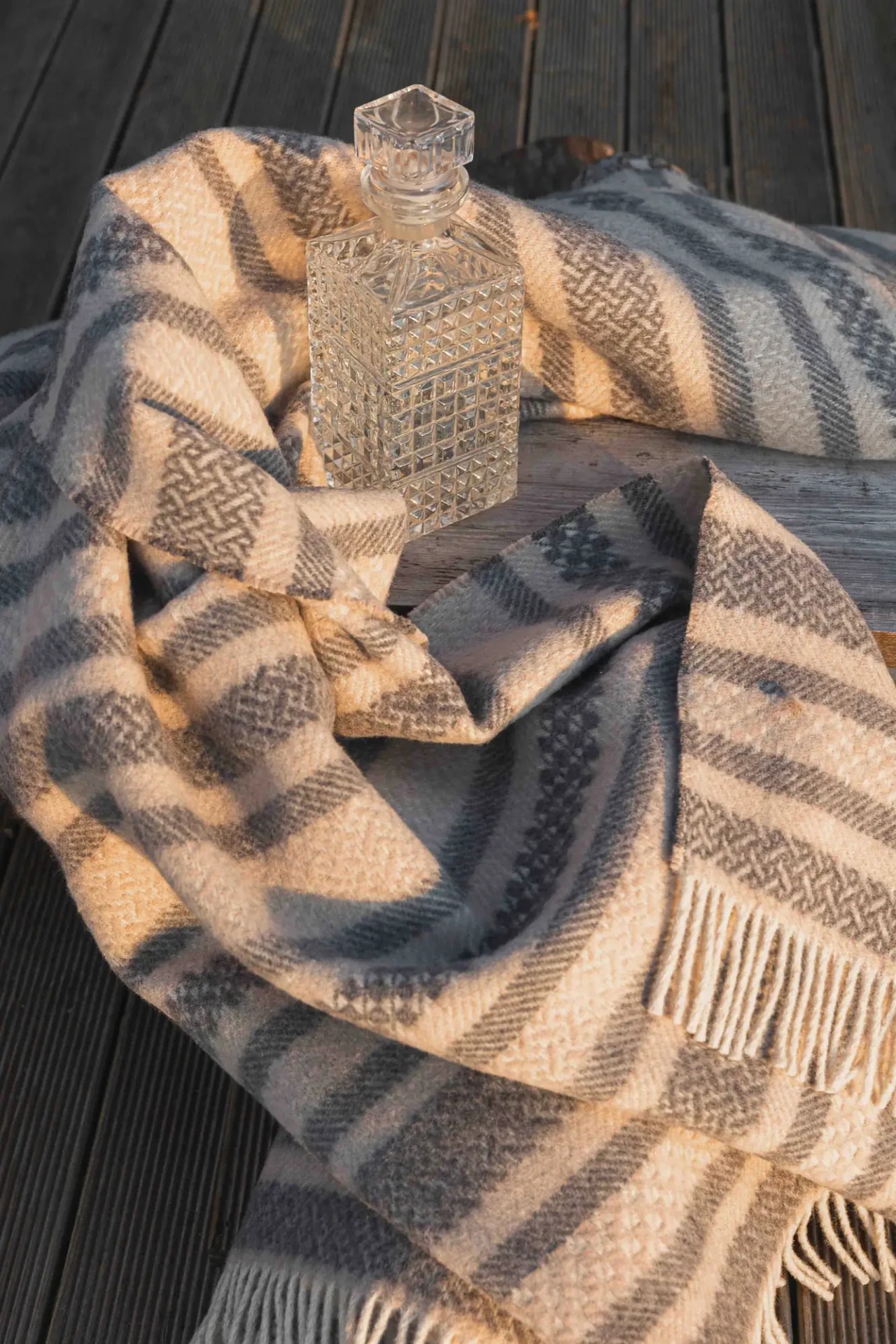 Waro-Plaid-Laine-Erik-Gris-texture-laine