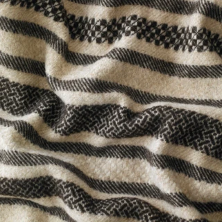 Waro-Plaid-Laine-Erik-Noir-Velay