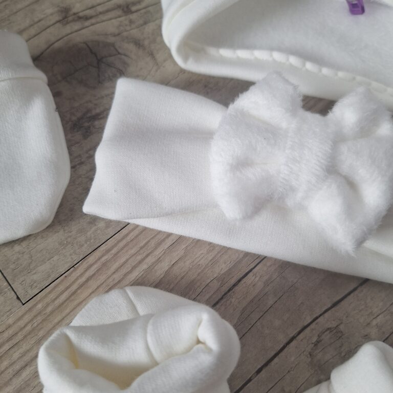 La Fabrique A DeDeuh - Ensemble au choix- en tissu Polaire alpine finition fourrure - Oeko-Tex – 9.12 mois / Turban+moufles