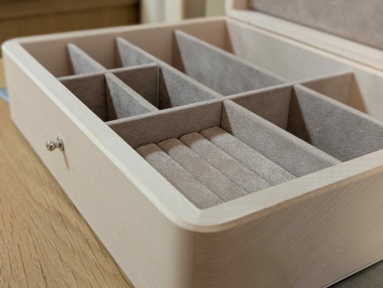 Manufacture Jacquemin - Coffret à bijoux en érable grand modèle