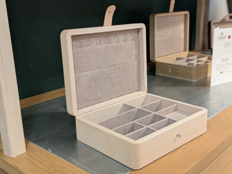 Manufacture Jacquemin - Coffret à bijoux en érable grand modèle