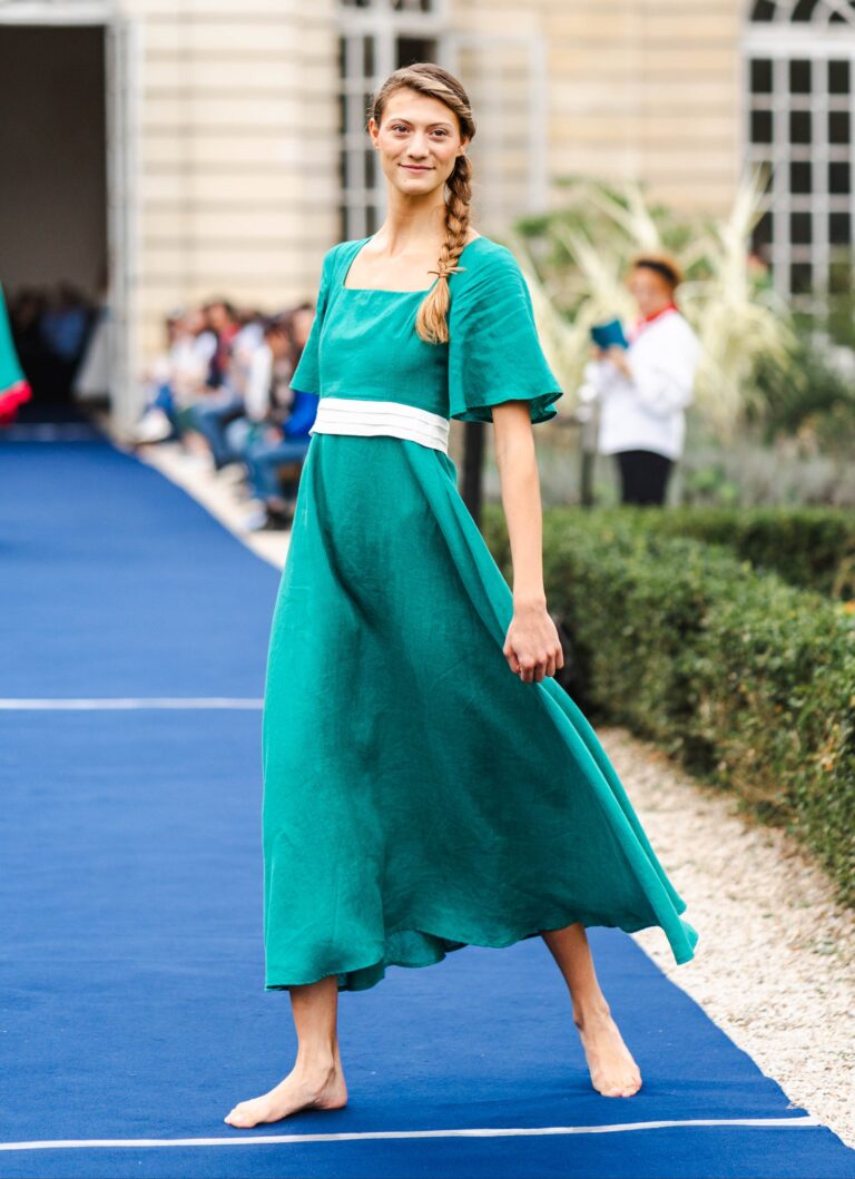 Divine Harmonie - Robe Longue Terre d'Émeraude en Lin – L / Vert Émeraude et Blanc