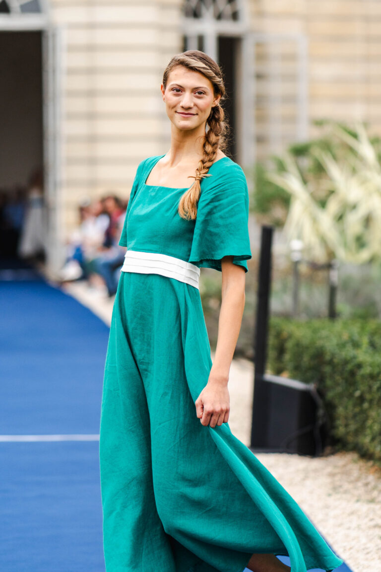 Divine Harmonie - Robe Longue Terre d'Émeraude en Lin – L / Vert Émeraude et Blanc