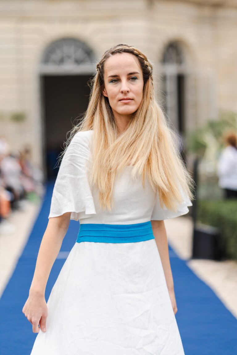Divine Harmonie - Robe Longue Eau Divine en Lin – L / Blanc et Turquoise