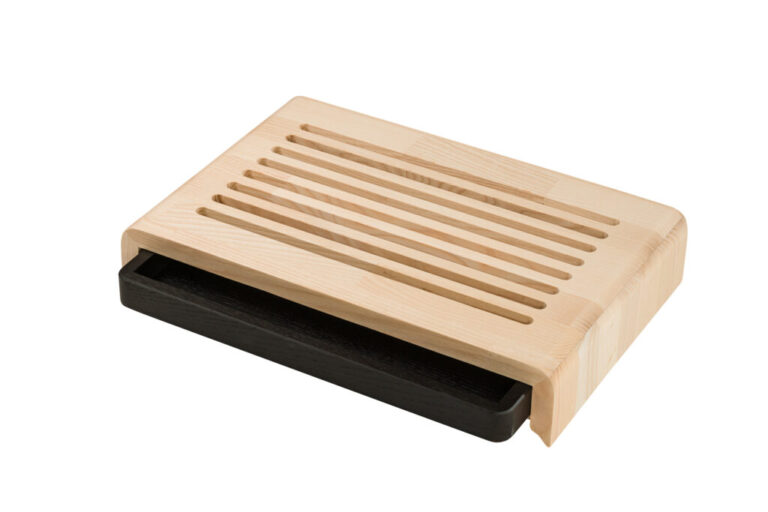 Manufacture Jacquemin - Planche à pain en chêne naturel teinté noir avec rainure