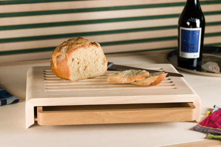 Manufacture Jacquemin - Planche à pain en chêne naturel avec rainures