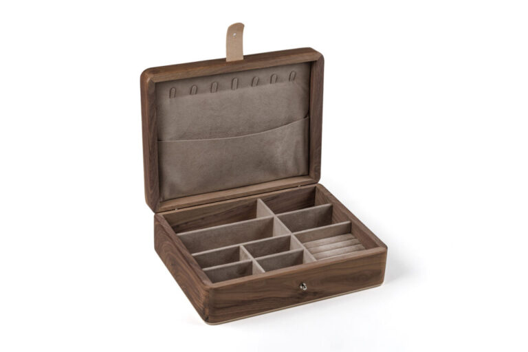 Manufacture Jacquemin - Coffret à bijoux en noyer grand modèle