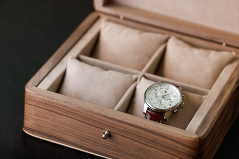Manufacture Jacquemin - Coffret à montres en noyer 4 montres