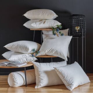 Traversin moelleux en duvet et percale biologique Cléo par la marque Camif Camif - Traversin moelleux en duvet et percale biologique Cléo