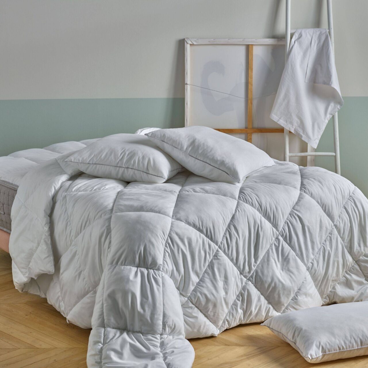 Web JPG 1A EQUIPEMENT LIT COUETTE BLANC CAMIFEDITION SEAQUAL crop COSI PAR CAMIF - Couette tempérée Seaqual Guillaume