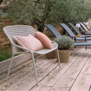 Banquette 2 places FERMOB Croisette en métal et polyéthlène – 3 coloris par la marque Fermob Fermob - Banquette 2 places FERMOB Croisette en métal et polyéthlène – 3 coloris
