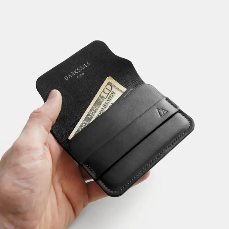 Darksails - Porte-Cartes Enveloppe en Cuir Noir
