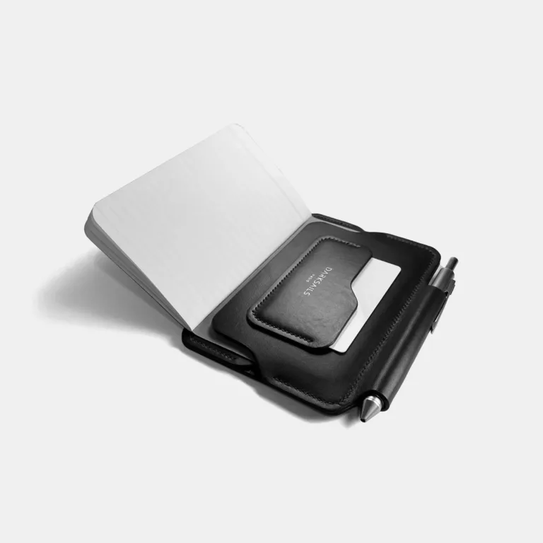 Darksails - Support Carnet en Cuir Noir