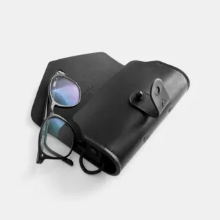 Darksails - Étui à Lunettes en Cuir Noir