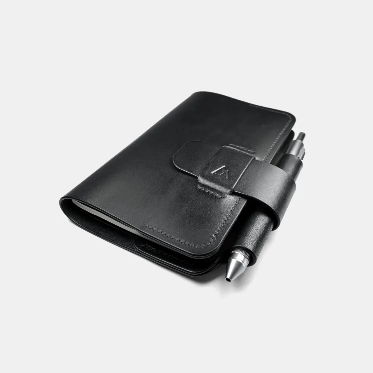 black leather notebook passport cover handmade Darksails - Porte-Carnets et Passeport en Cuir Noir