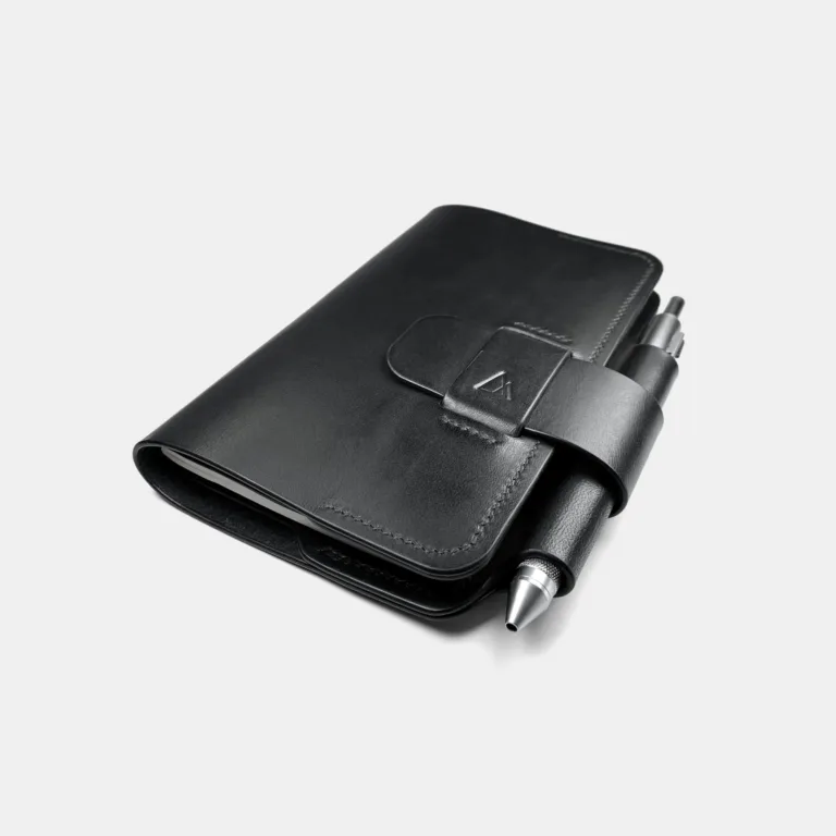 black leather notebook passport cover handmade Darksails - Porte-Carnets et Passeport en Cuir Noir
