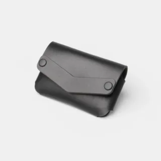 Porte-Cartes Origami Enveloppe en Cuir Noir par la marque Darksails Darksails - Porte-Cartes Origami Enveloppe en Cuir Noir