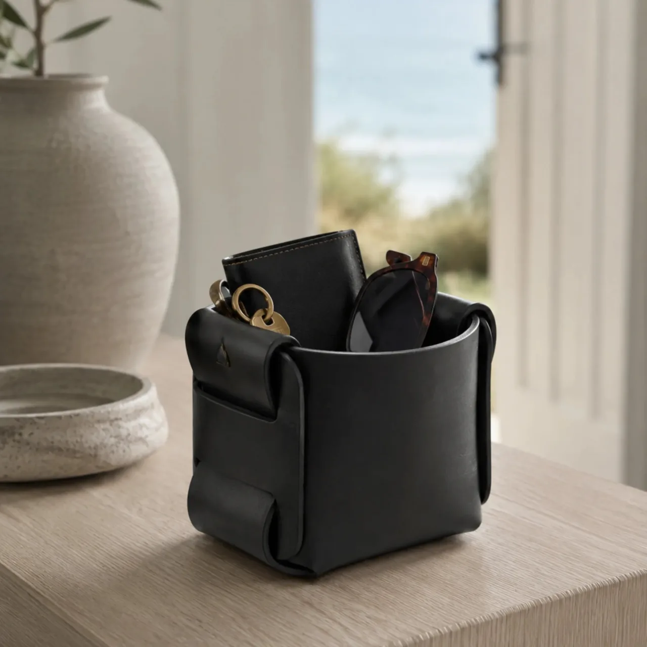 Darksails - Panier de Rangement en Cuir Noir