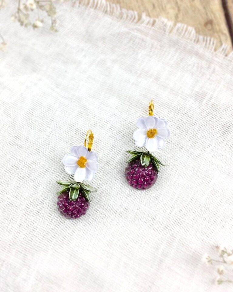 Ciléa Paris - Boucle d'oreille Framboise Botanica – Fleur / Dormeuse (Oreilles percées)
