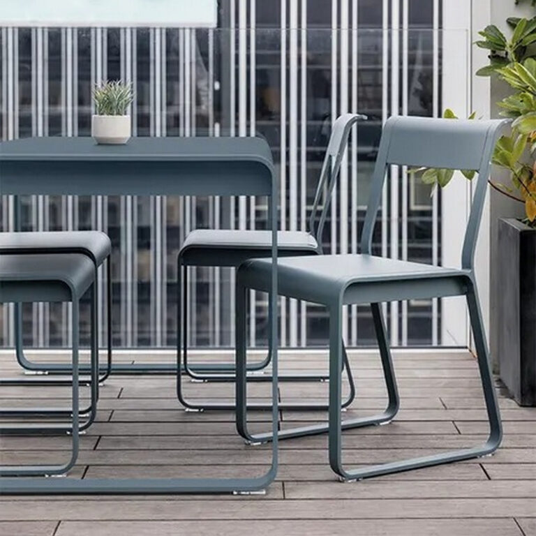 FERMOB - Chaise de repas FERMOB Bellevie V2 en métal - 25 coloris