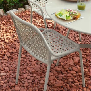 Chaise de repas FERMOB Croisette en métal et polyéthlène – 4 coloris par la marque Fermob Fermob - Chaise de repas FERMOB Croisette en métal et polyéthlène – 4 coloris