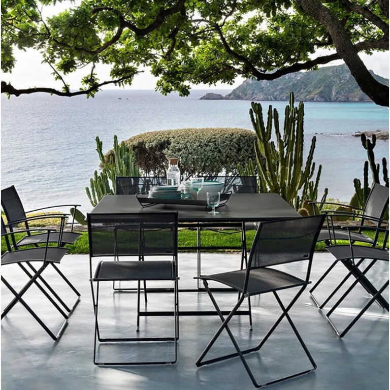 FERMOB - Chaise pliante de repas FERMOB Plein air en métal - 9 coloris